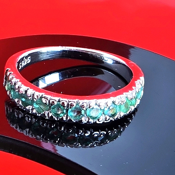 Natural Emerald 925 Sterling Silver Band - Picture 1 of 13